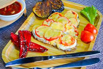 Мясо по-французски Restaurant Nurafshon