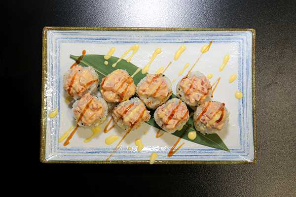 Ролл с тунцом (острый) Like Sushi