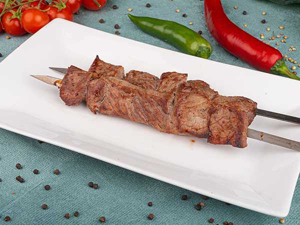 Говяжий шашлык BUXORO Oilaviy Restoran