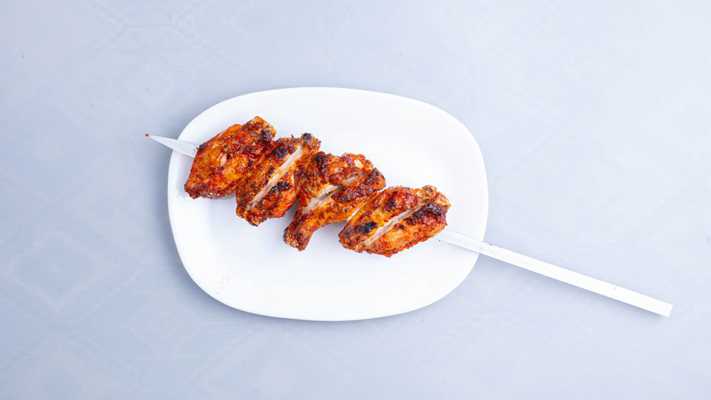 Шашлык из крылышек BUXORO Oilaviy Restoran
