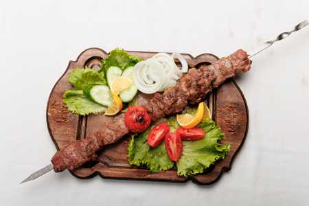 Кавказский шашлык из говядины Qaldirg'och Premium
